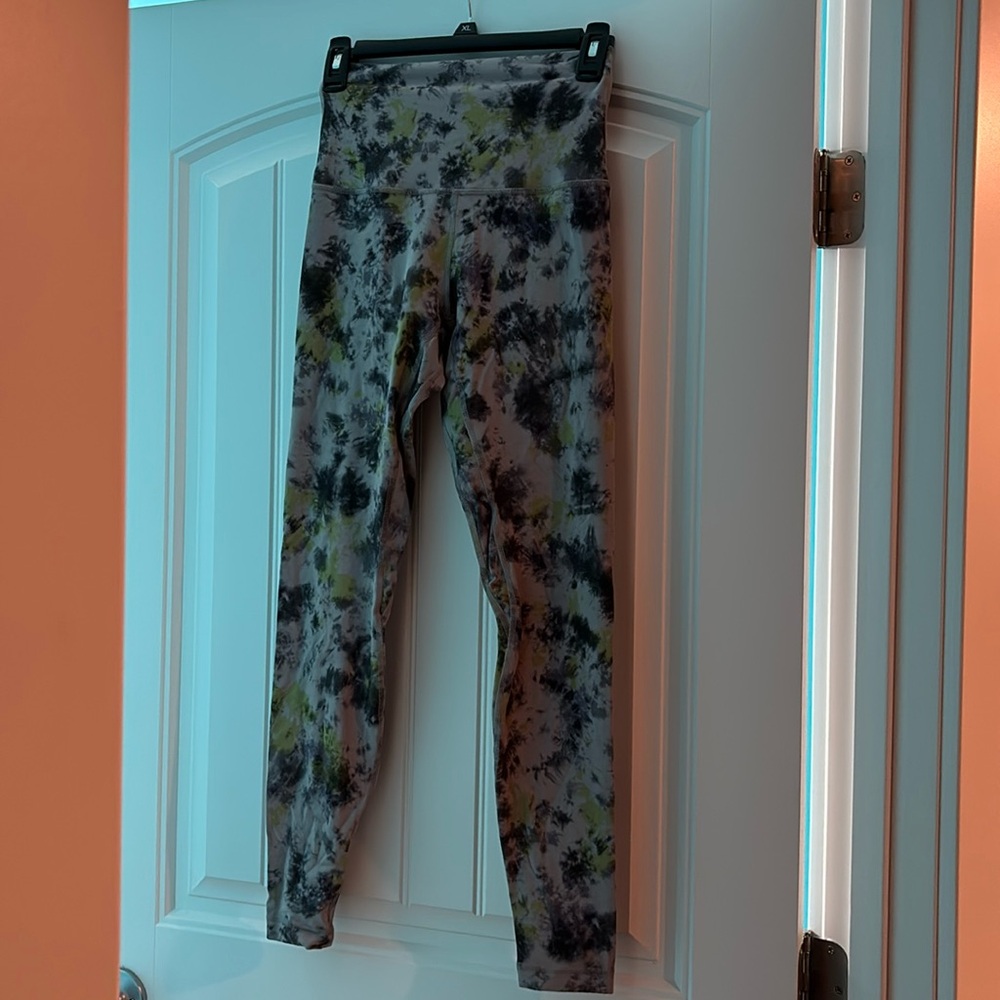 lululemon Align High-Rise Pant size 6 Radial Tie Dye Mauve Grey Multi